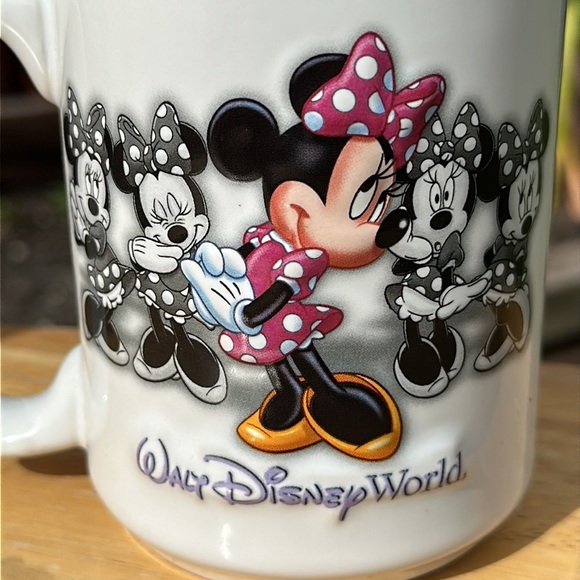 Minnie Mouse Walt Disney World Park Large Hot Chocolate Coffee Tea Mug - Picture 2 of 5